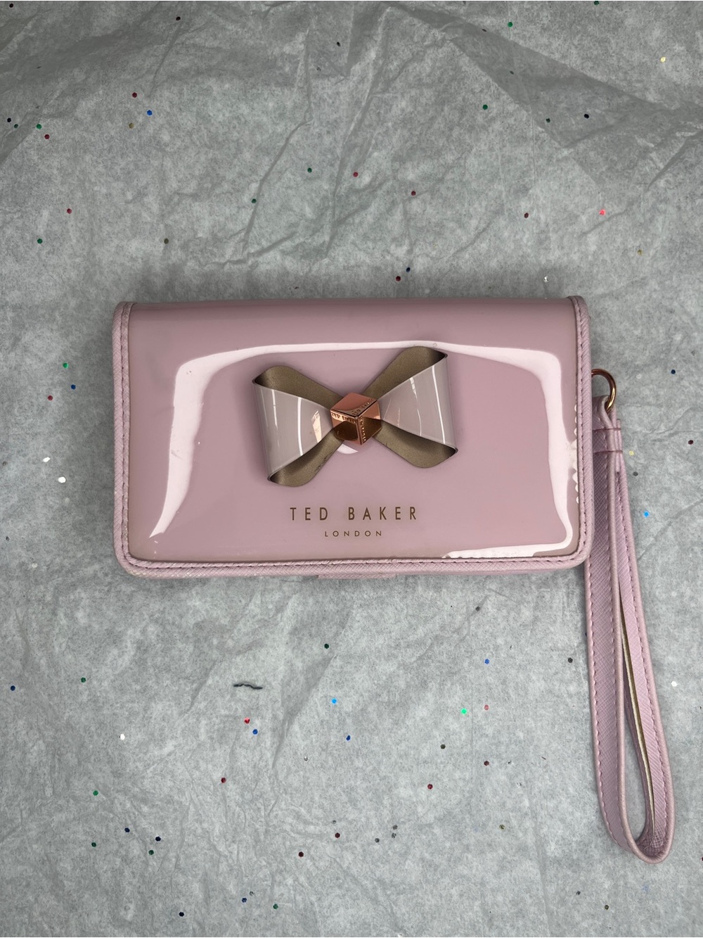 Ted Baker London wristlet wallet color light pink